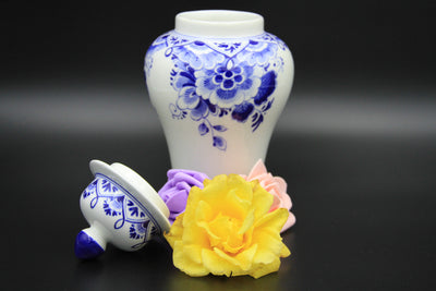 Vase with Lid Flower