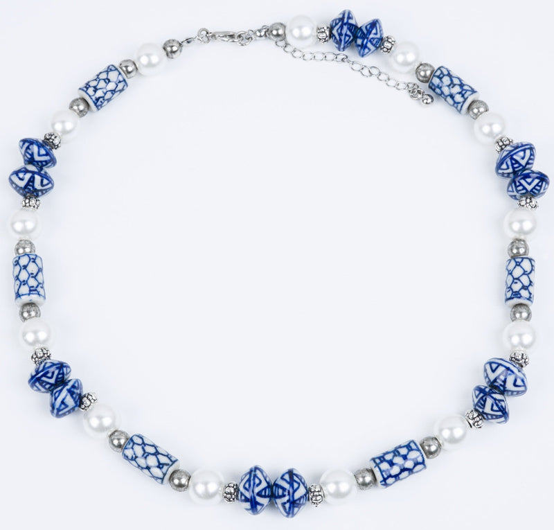 Necklace Delft Blue Lady